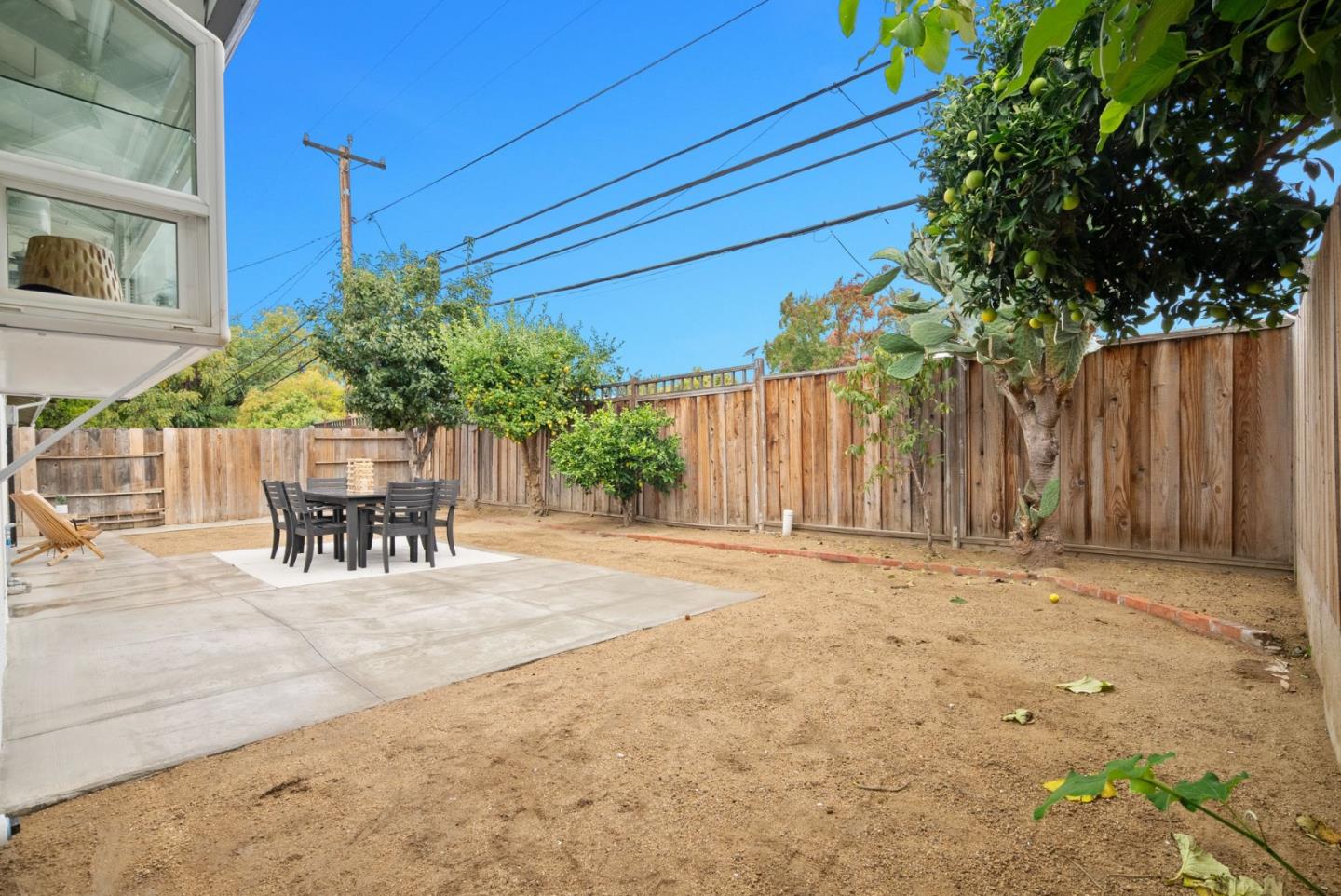 5138 Vera Lane