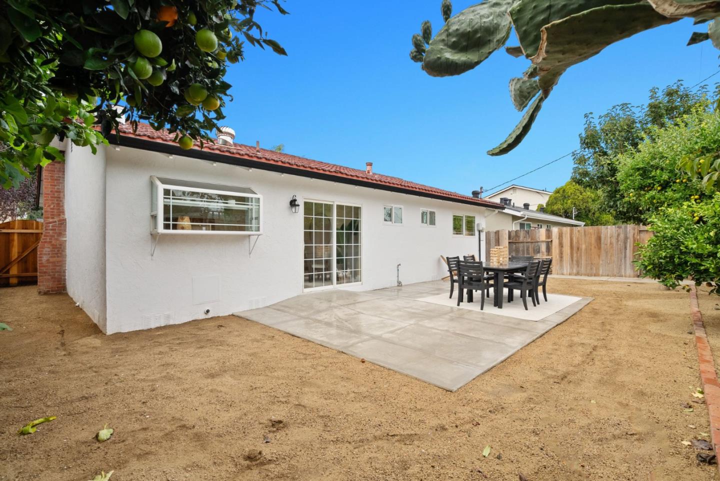 5138 Vera Lane