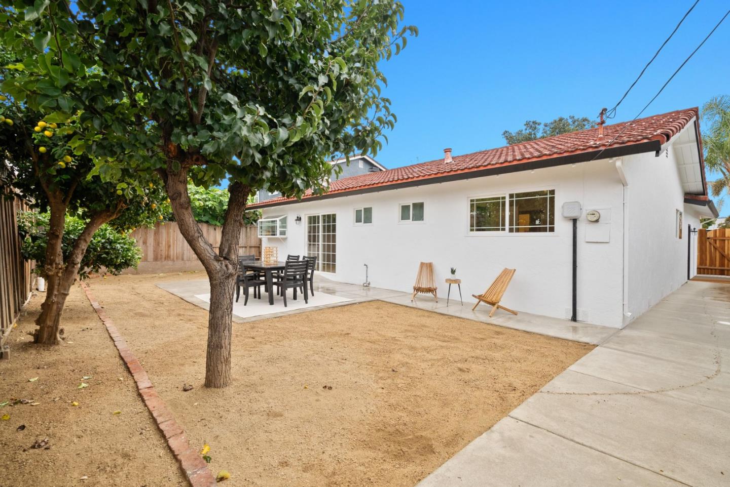 5138 Vera Lane