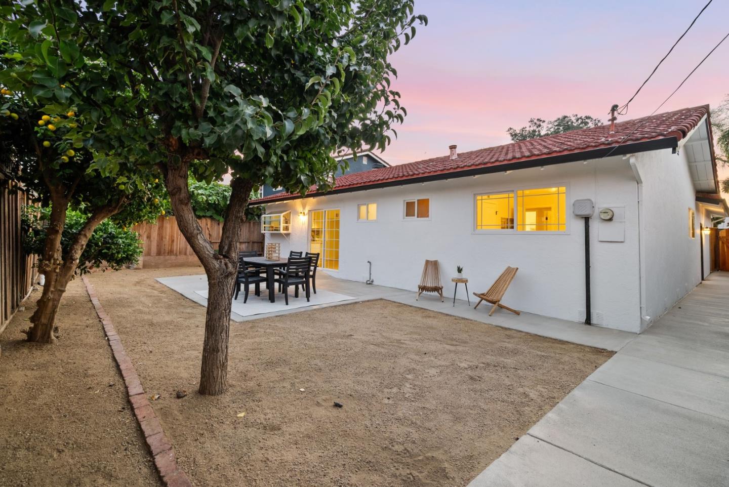 5138 Vera Lane