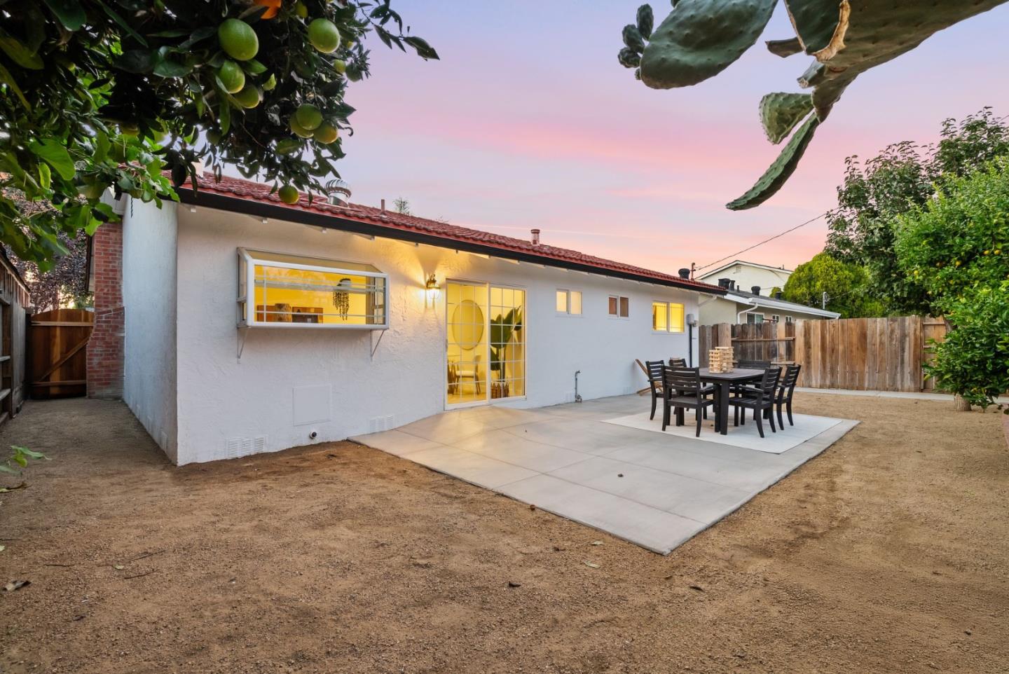 5138 Vera Lane