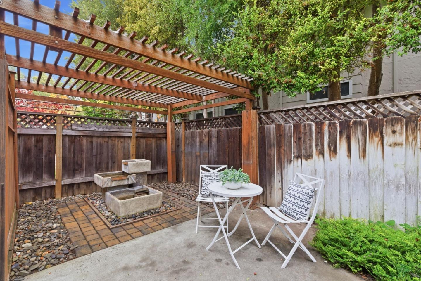 1144 Cherryview Lane