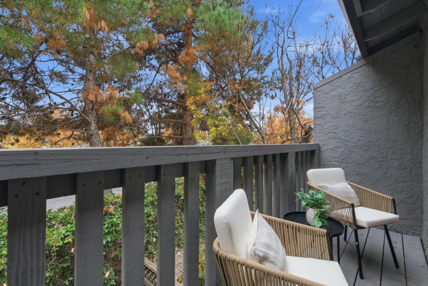 1144 Cherryview Lane