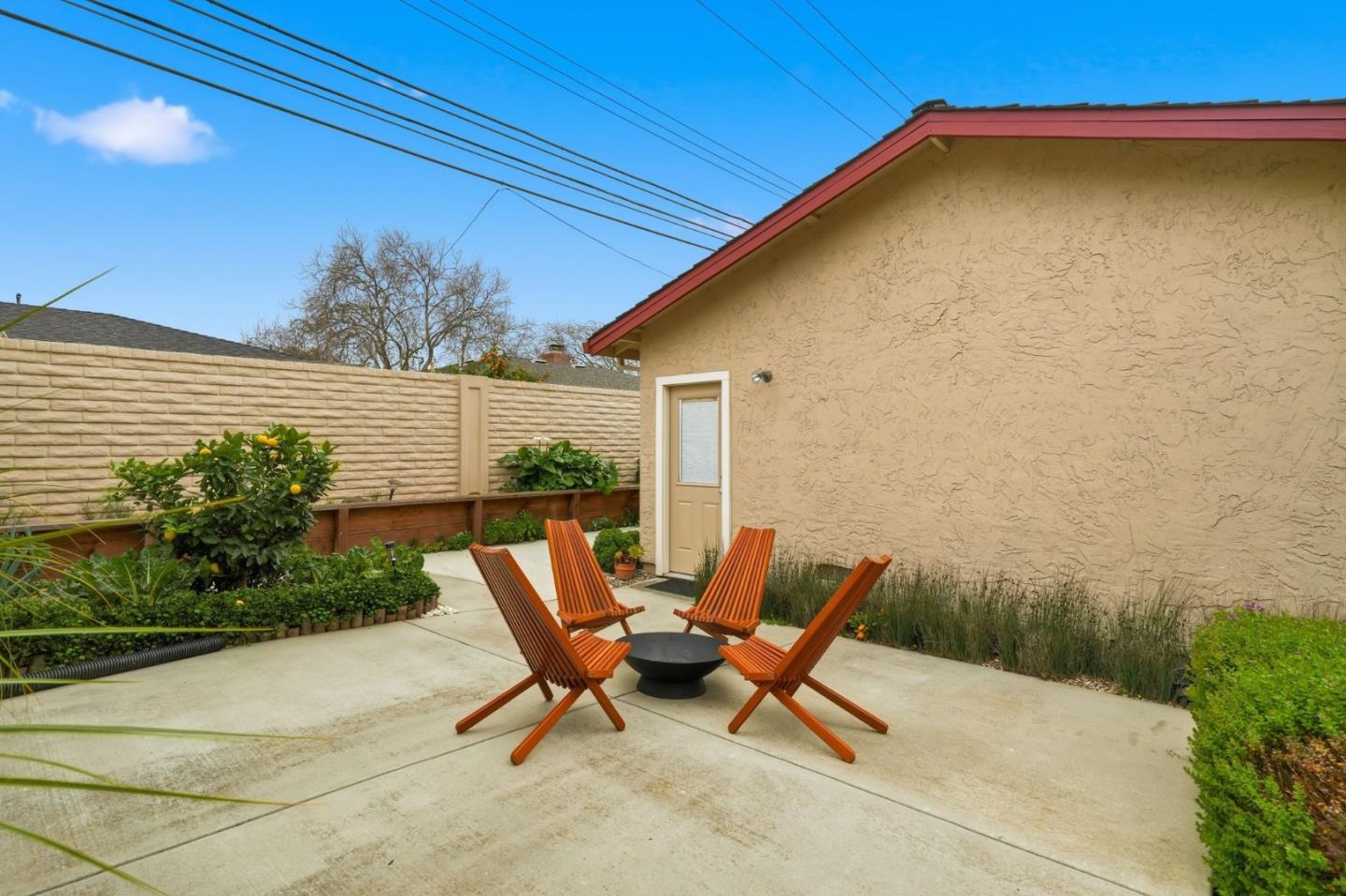 2007 Eucalyptus Court