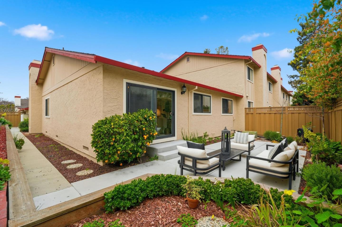 2007 Eucalyptus Court