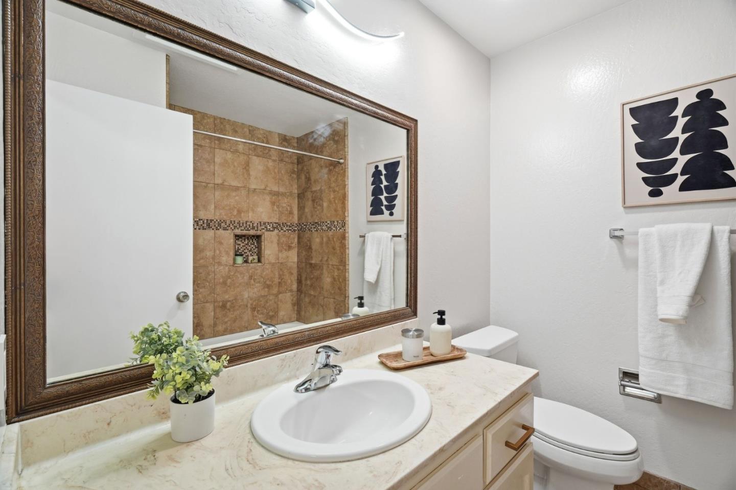 2007 Eucalyptus Court