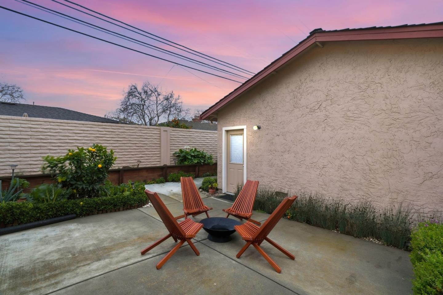 2007 Eucalyptus Court