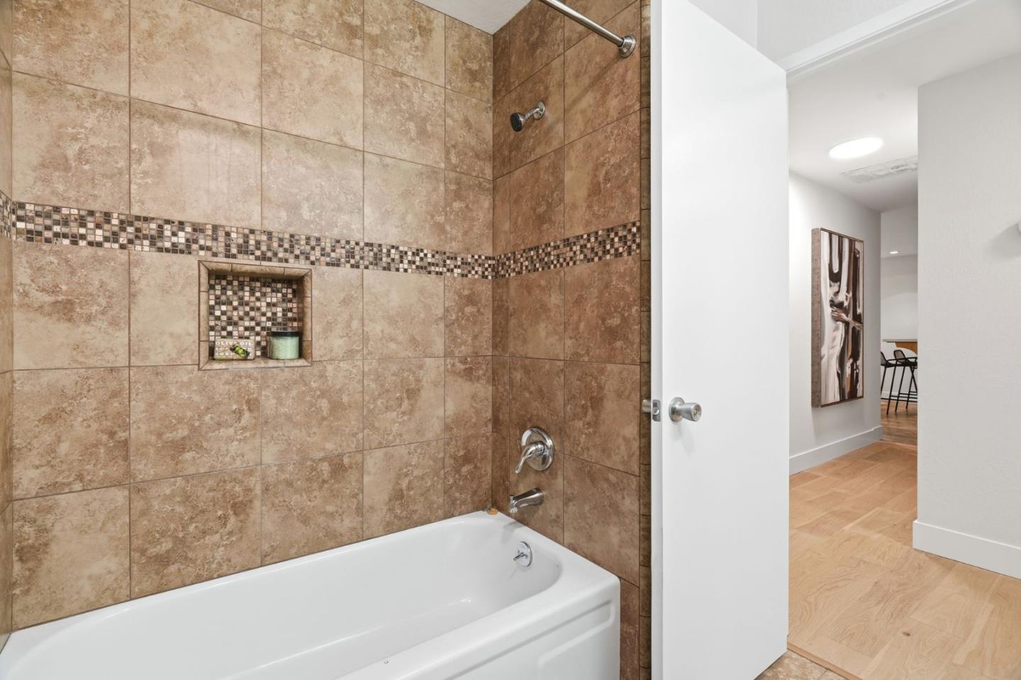 2007 Eucalyptus Court