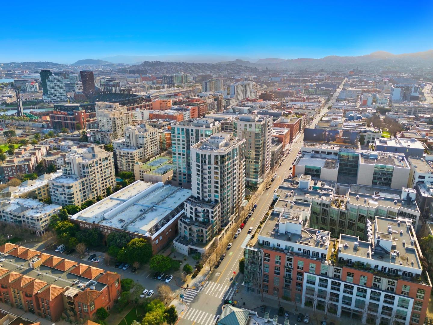 219 Brannan Street 12B