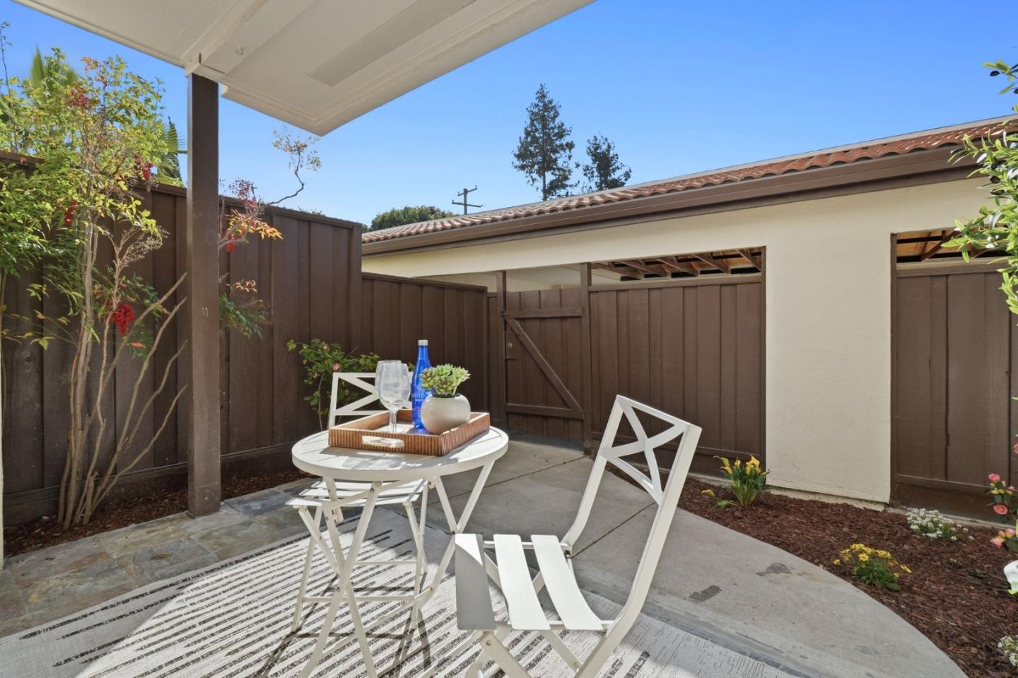 1400 Bowe Avenue 1404