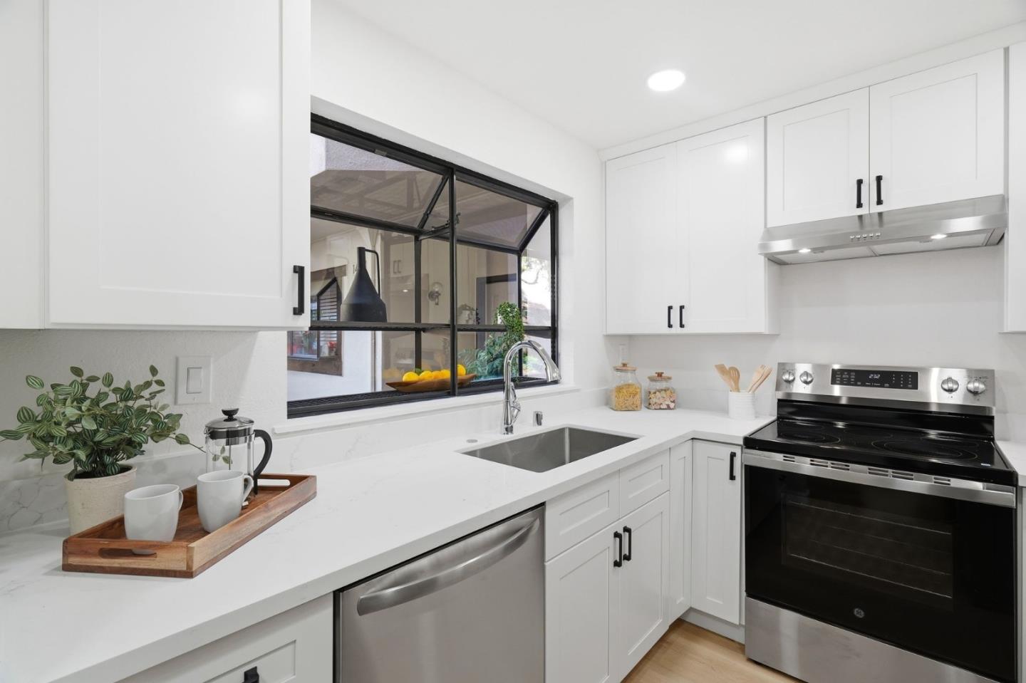 1400 Bowe Avenue 1404