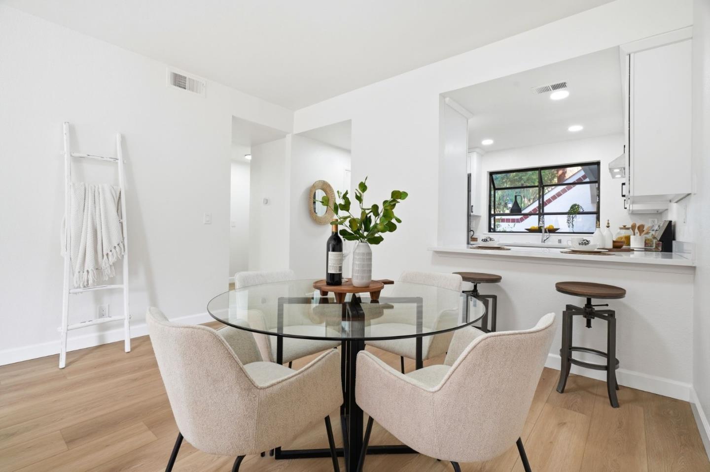 1400 Bowe Avenue 1404