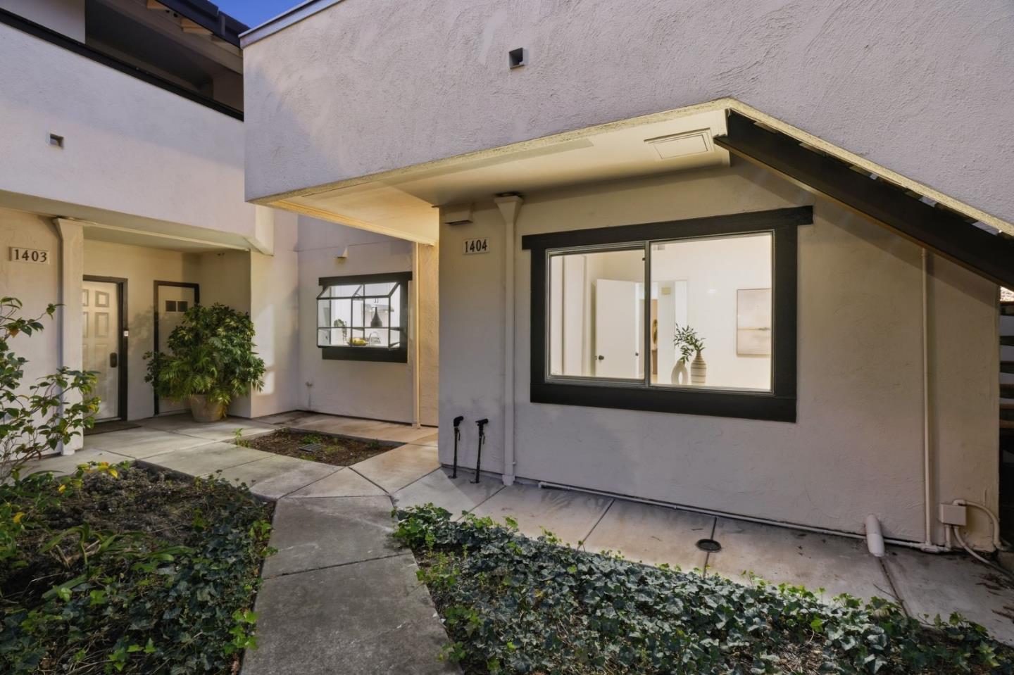 1400 Bowe Avenue 1404