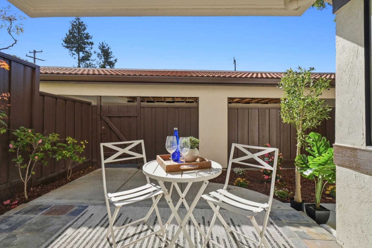 1400 Bowe Avenue 1404