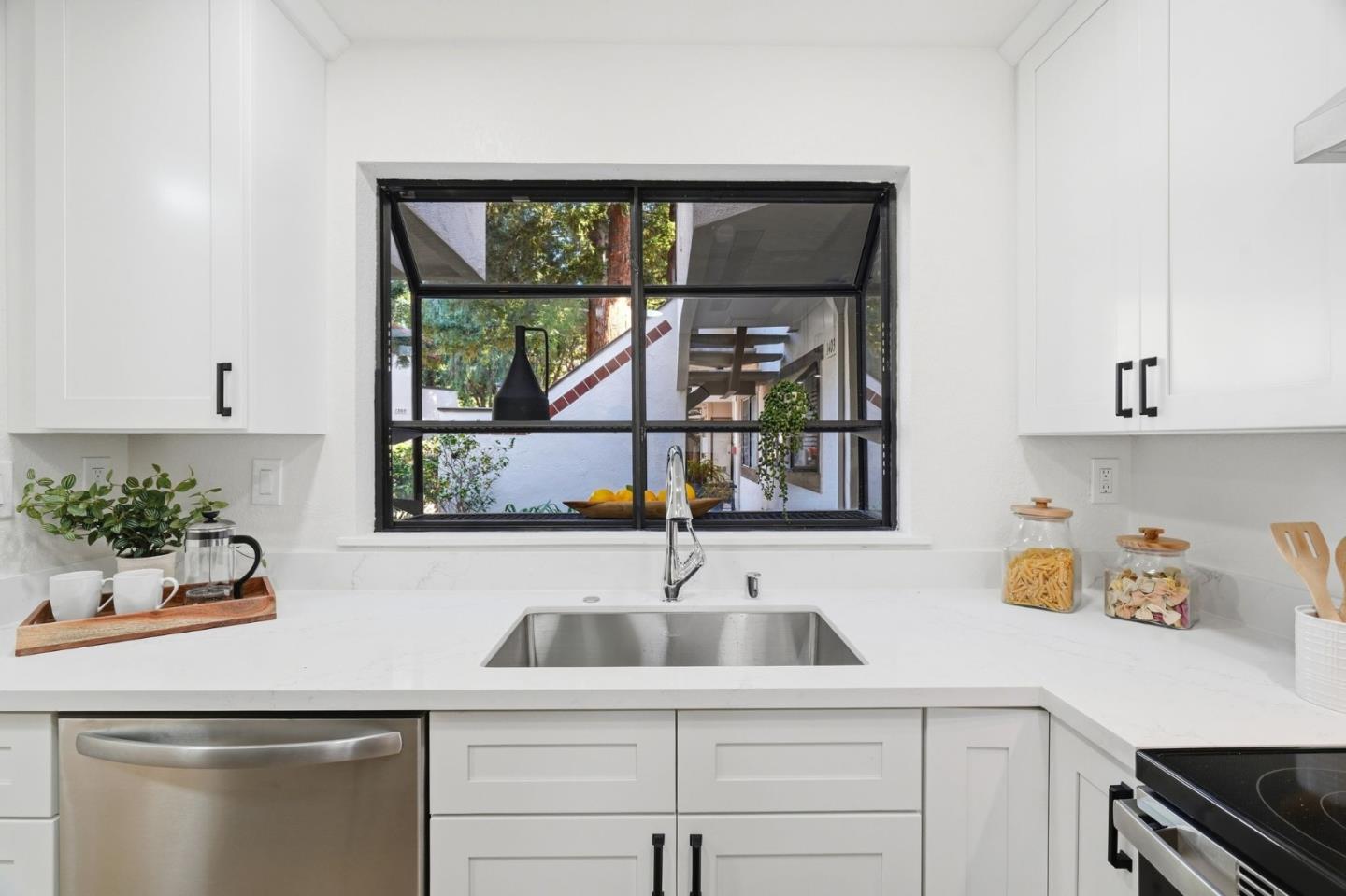 1400 Bowe Avenue 1404