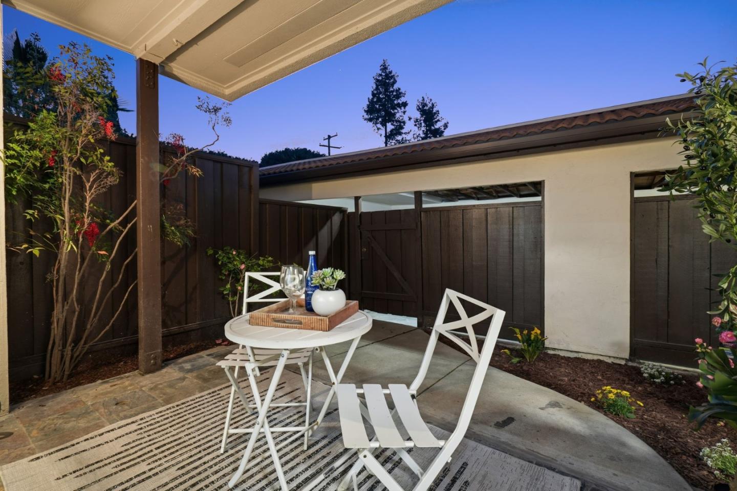 1400 Bowe Avenue 1404