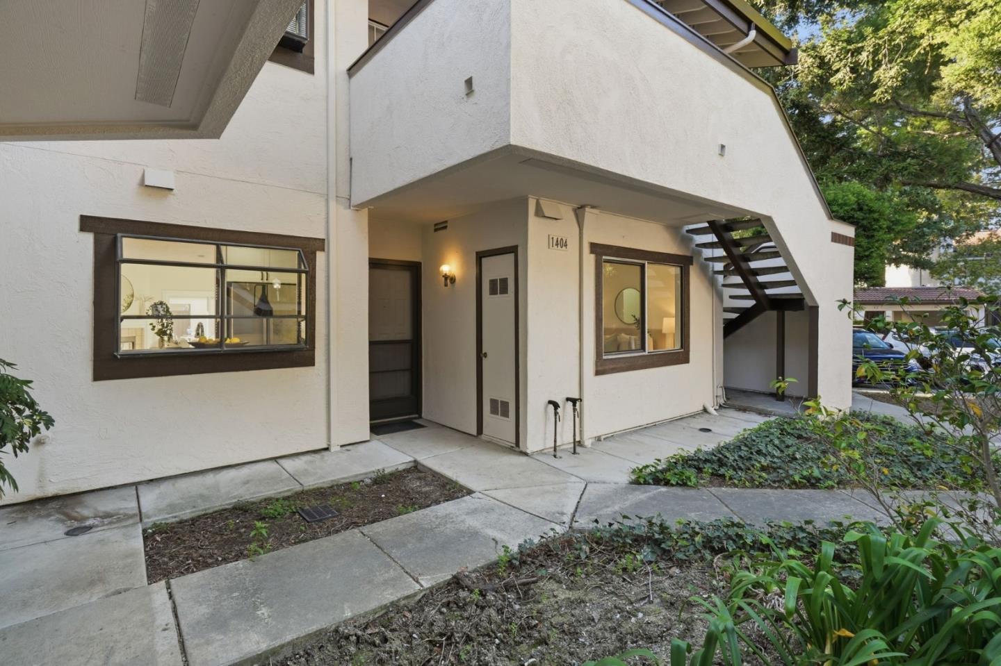 1400 Bowe Avenue 1404