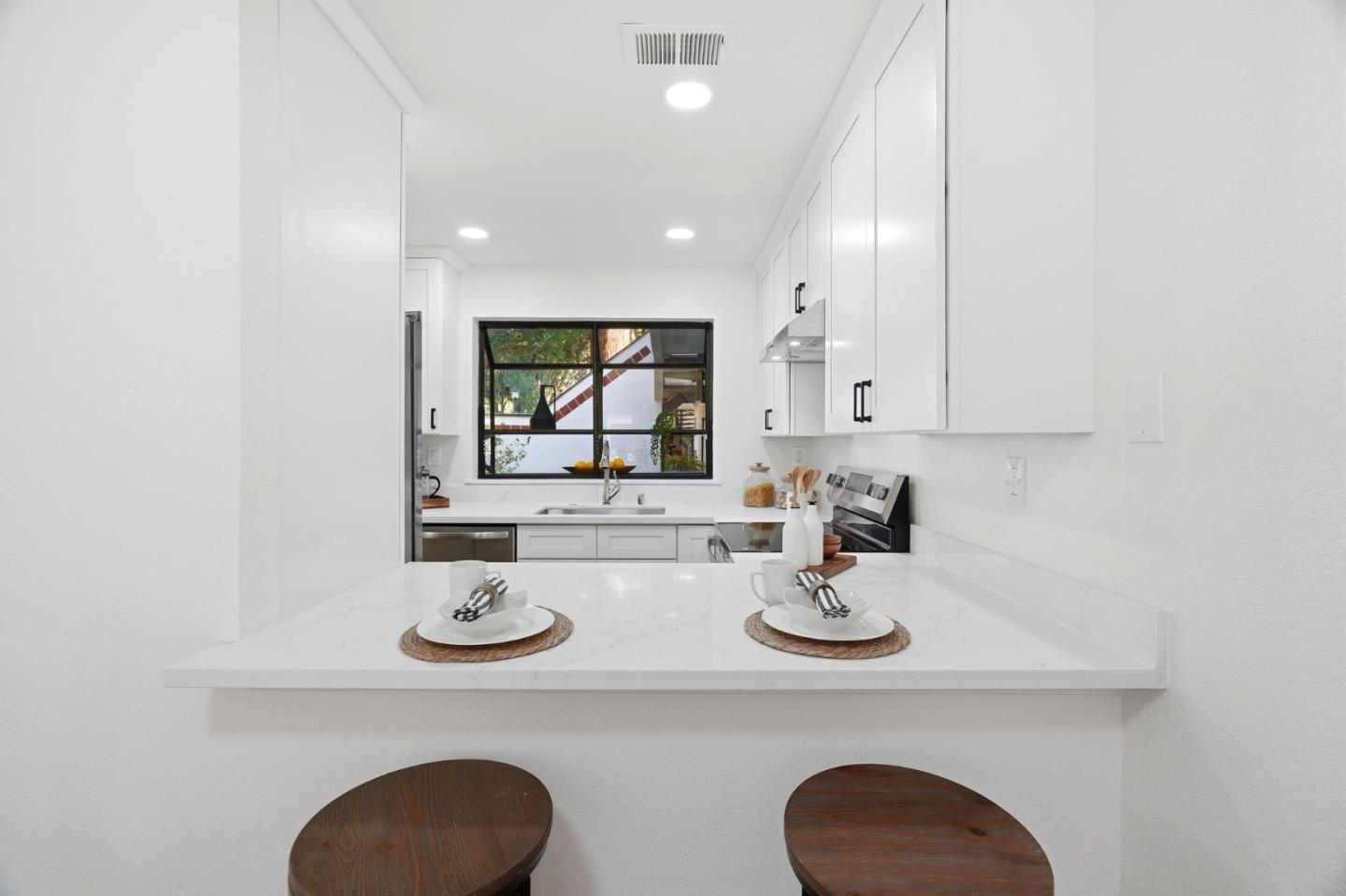 1400 Bowe Avenue 1404