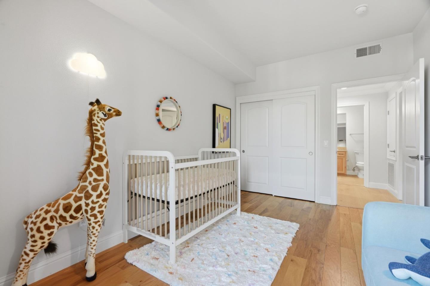 633 Elm Street 209