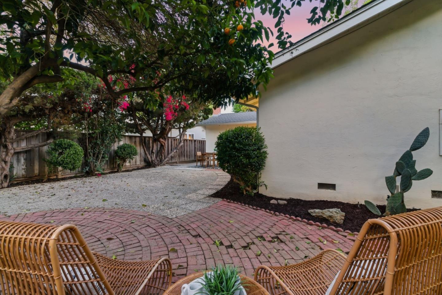 1237 Castlemont Avenue