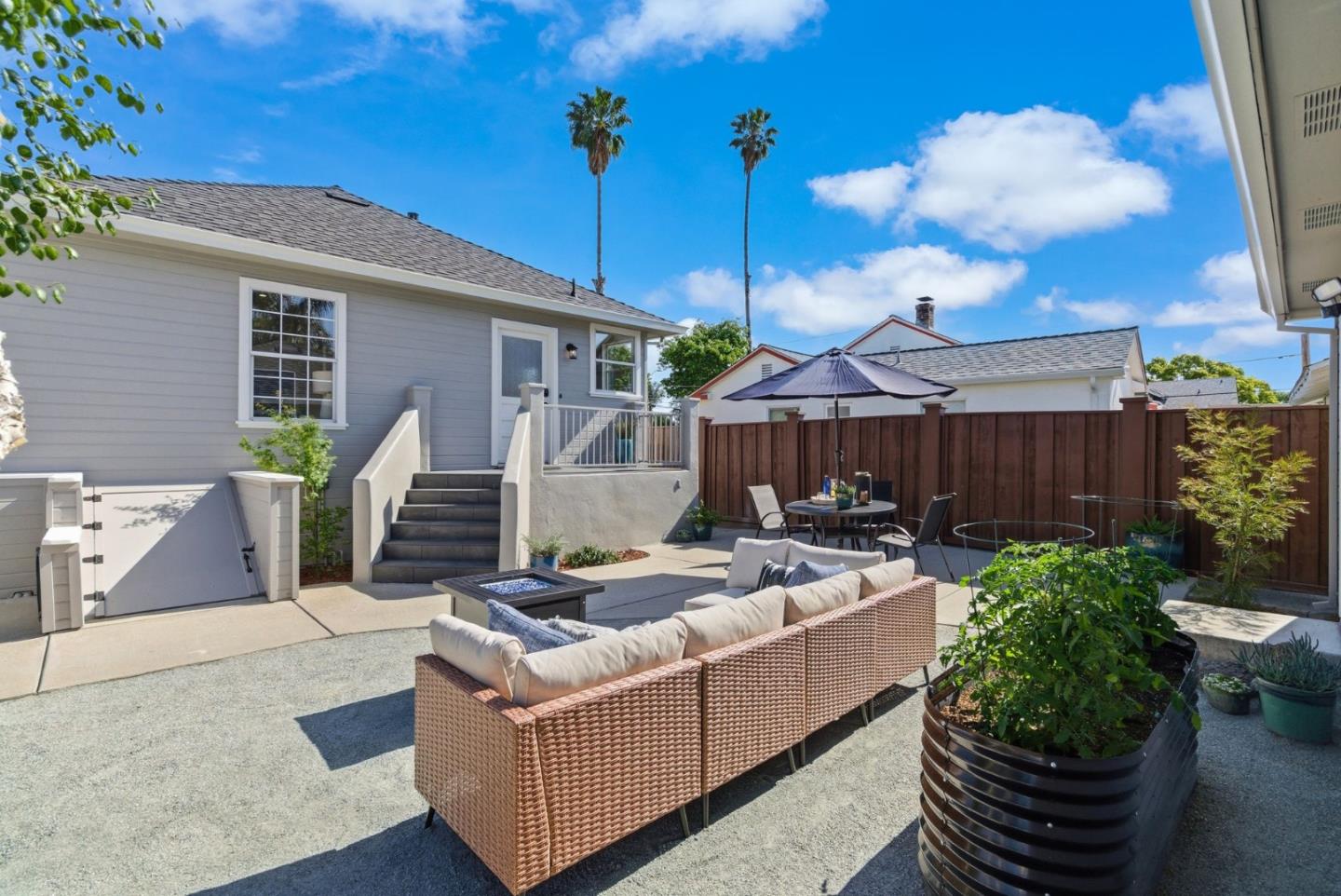 1459 Market Street