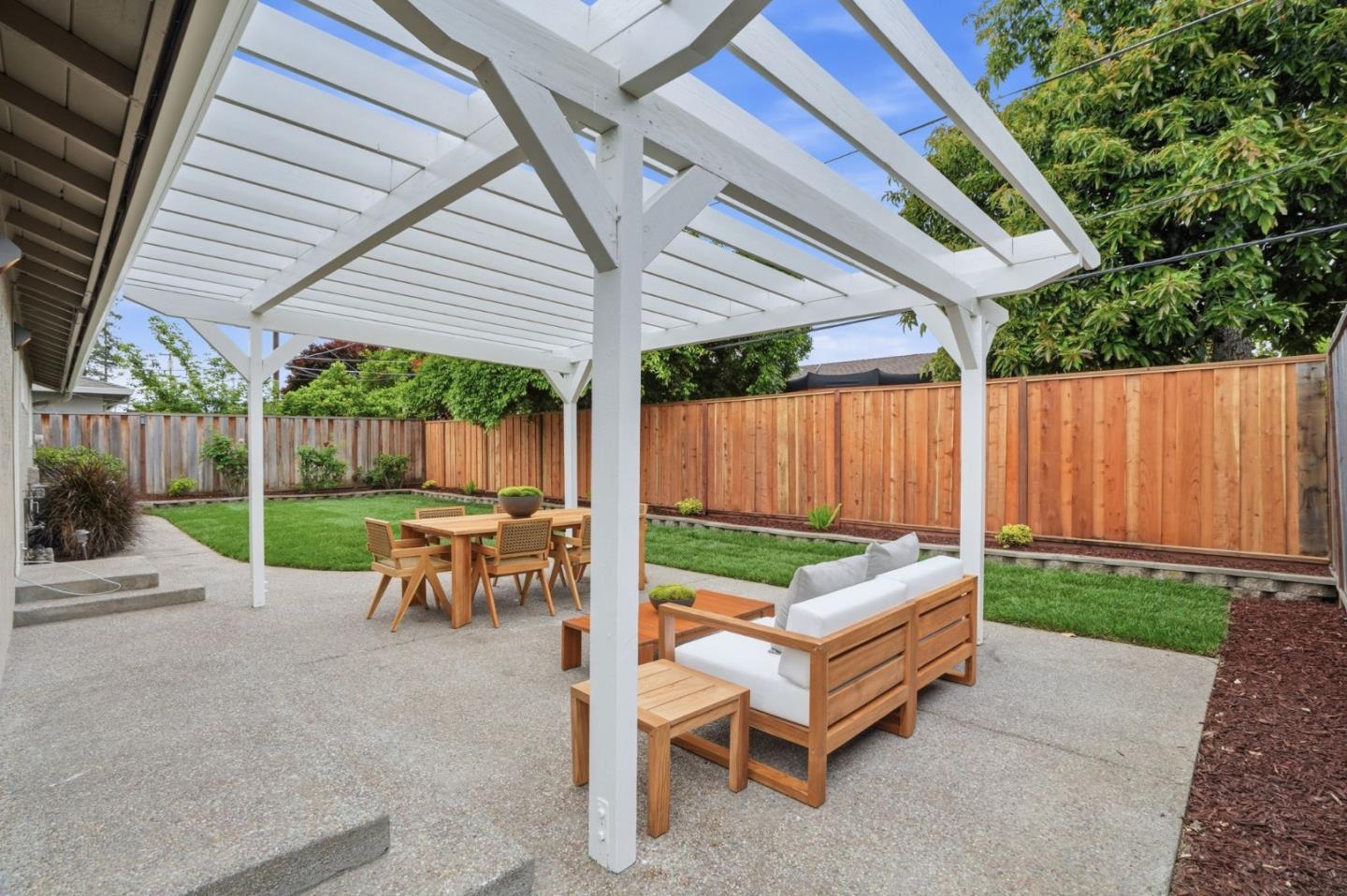 1051 Maraschino Drive
