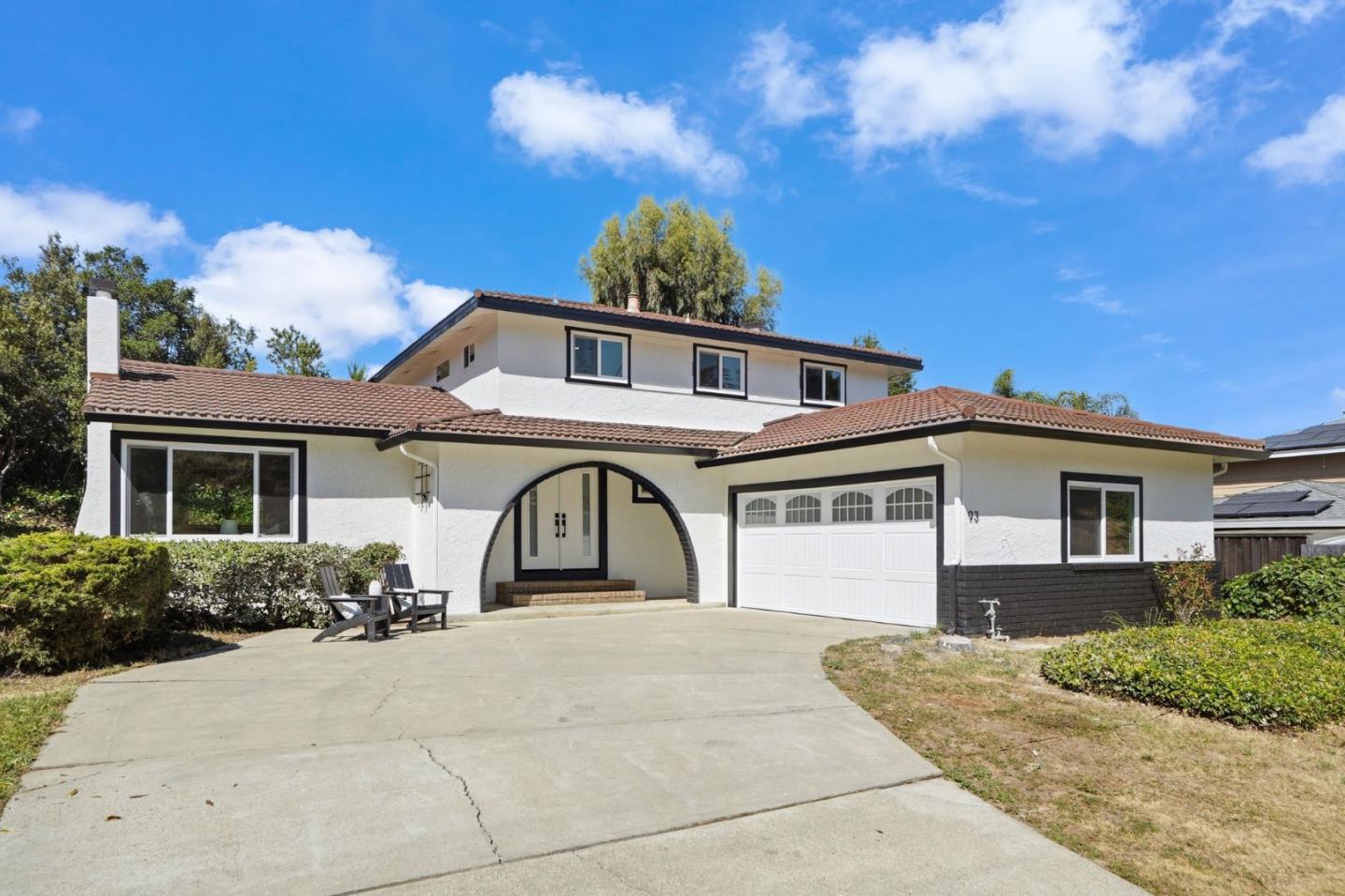93 Ridgeview Avenue