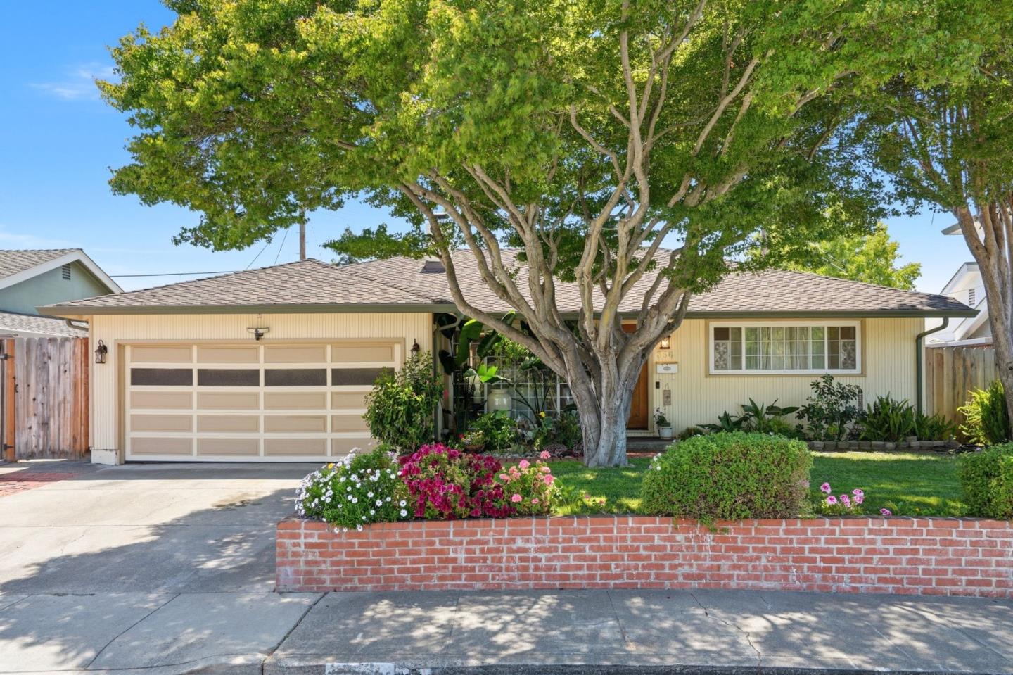 356 Los Padres BLVD