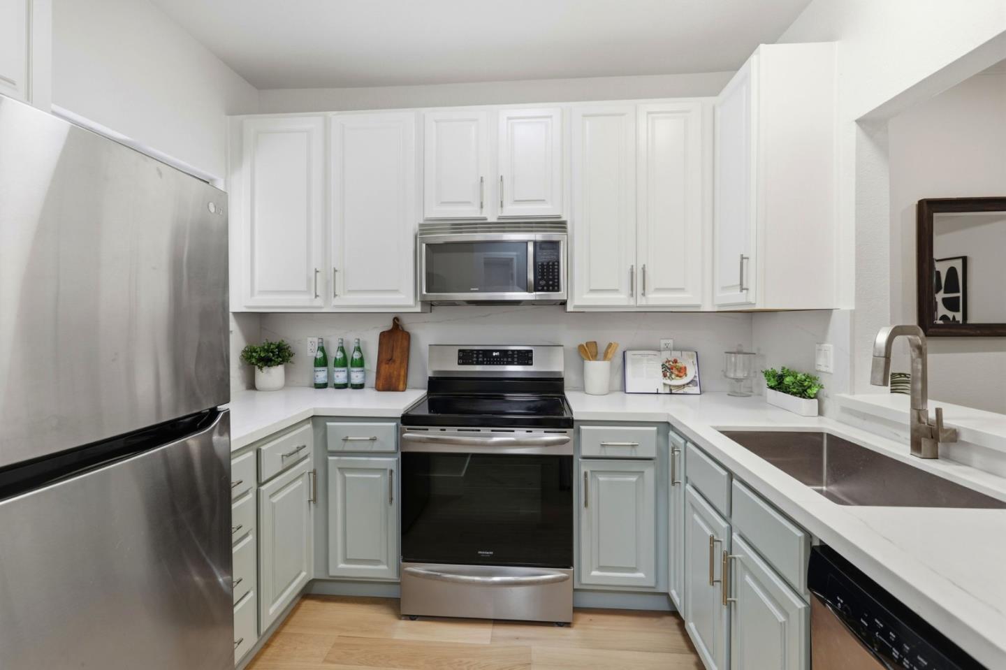 2200 Agnew RD 109