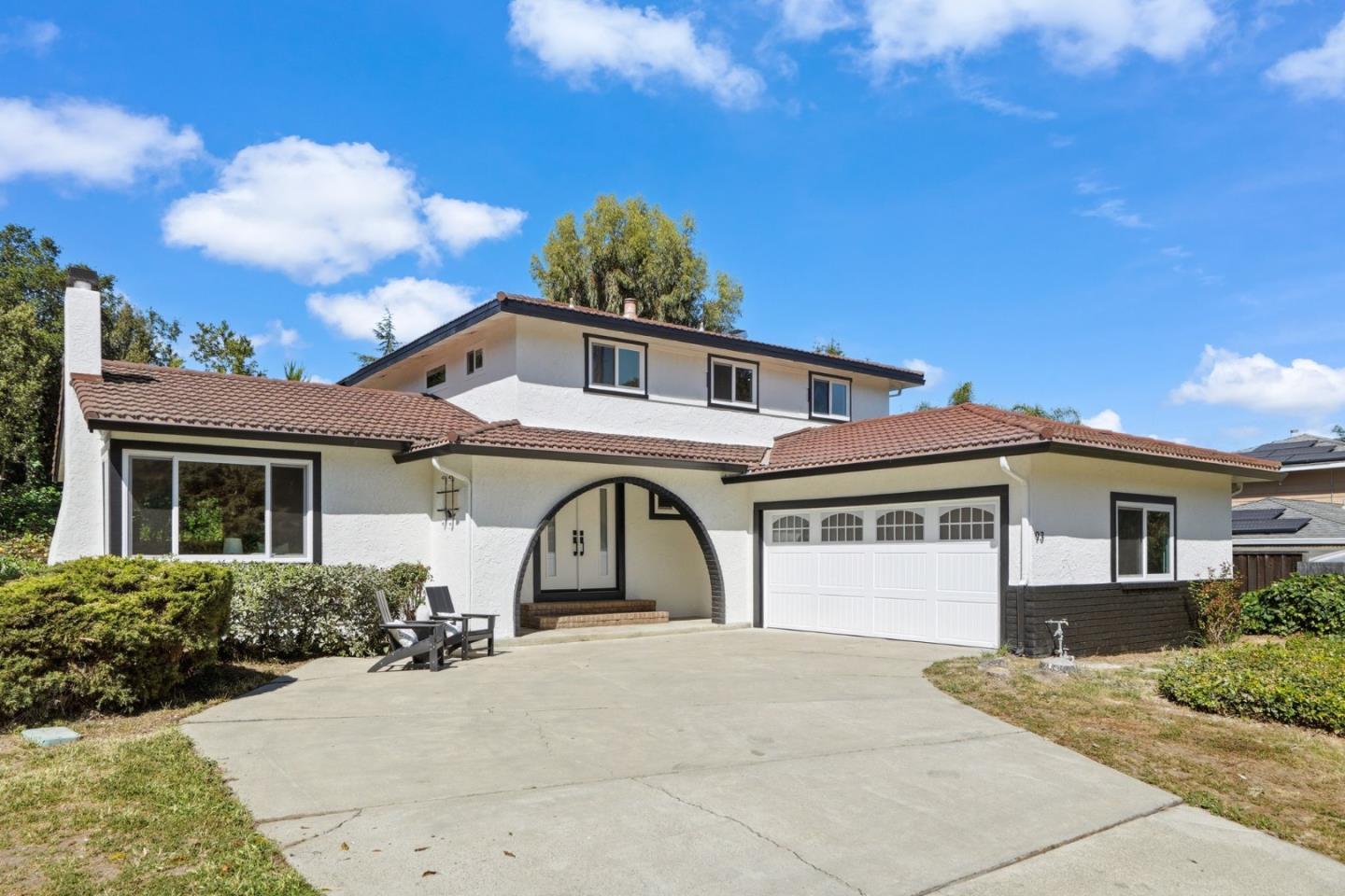 93 Ridgeview AVE