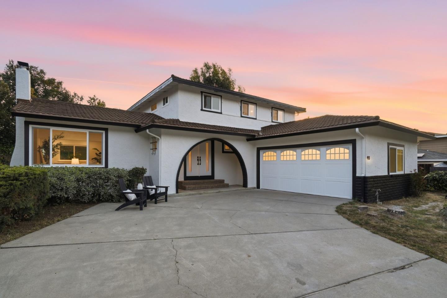 93 Ridgeview AVE