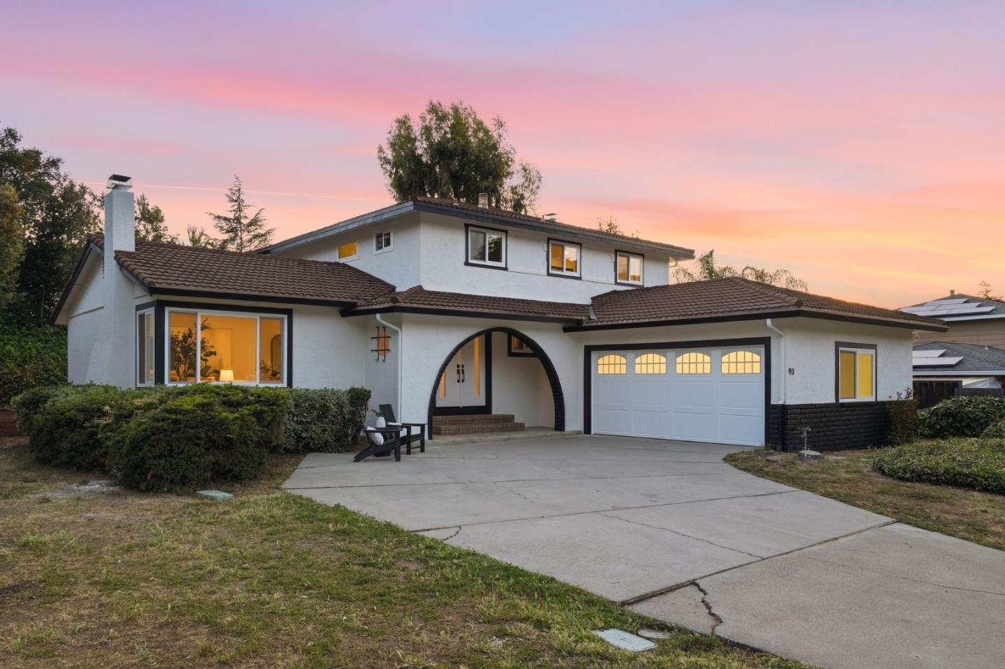 93 Ridgeview AVE