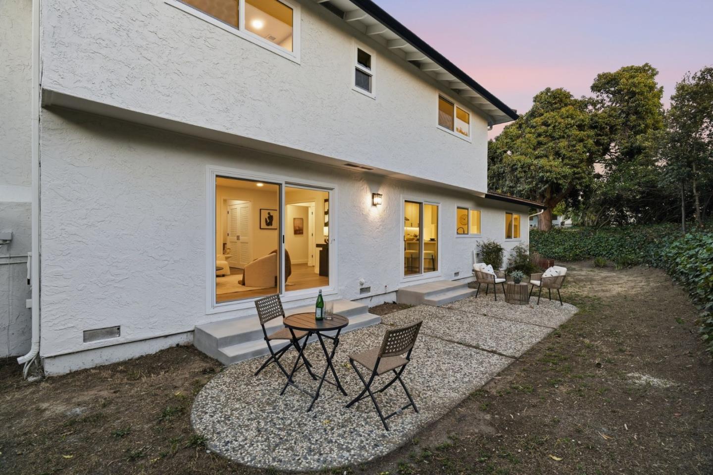 93 Ridgeview AVE