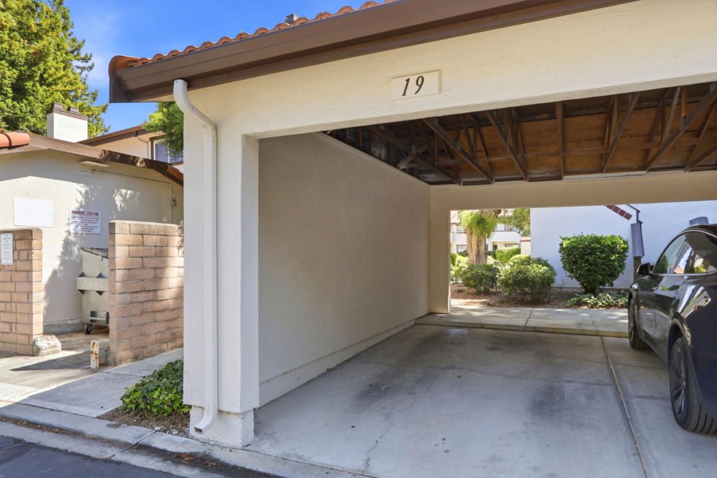 1400 Bowe AVE 405