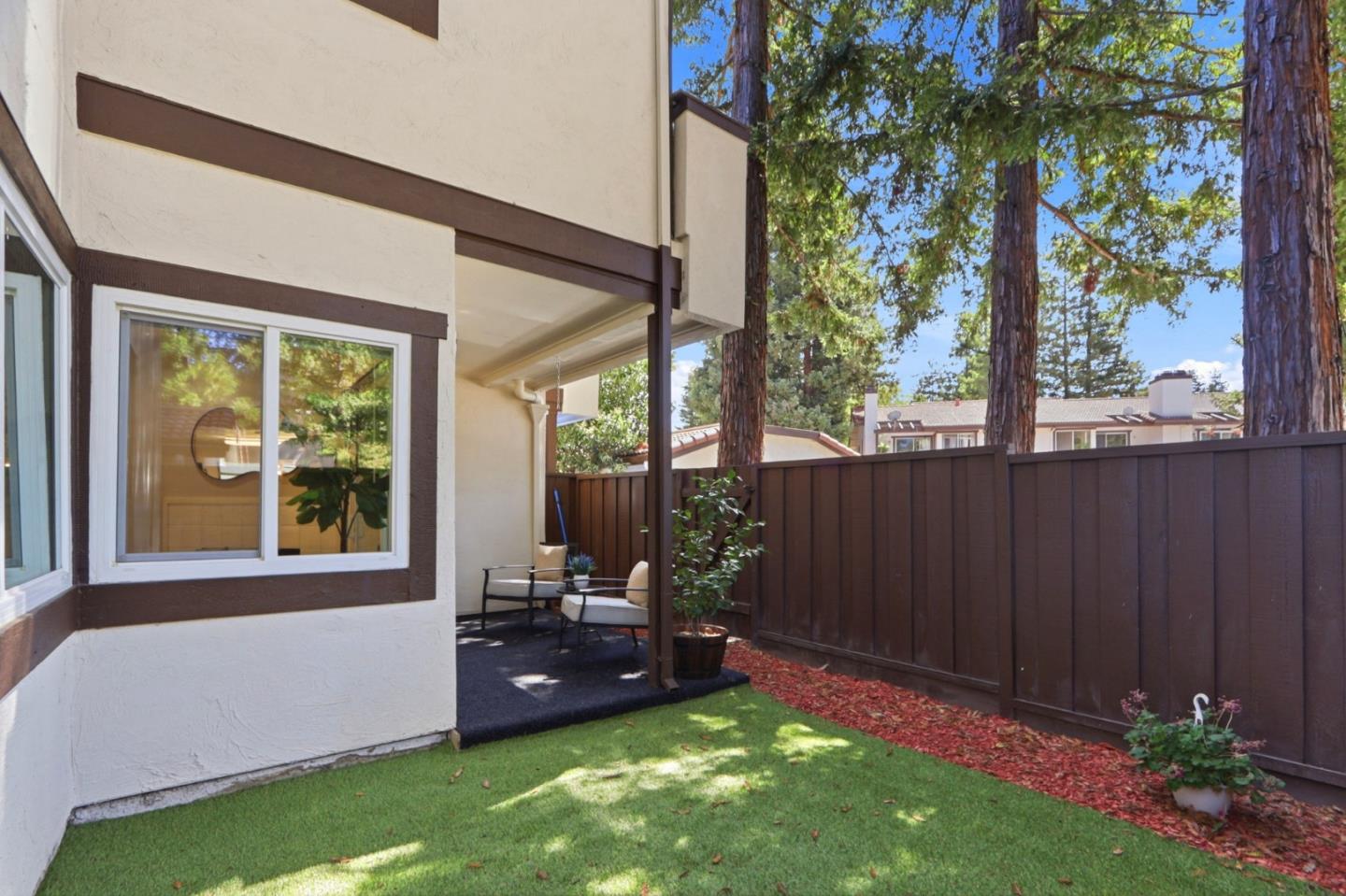 1400 Bowe AVE 405