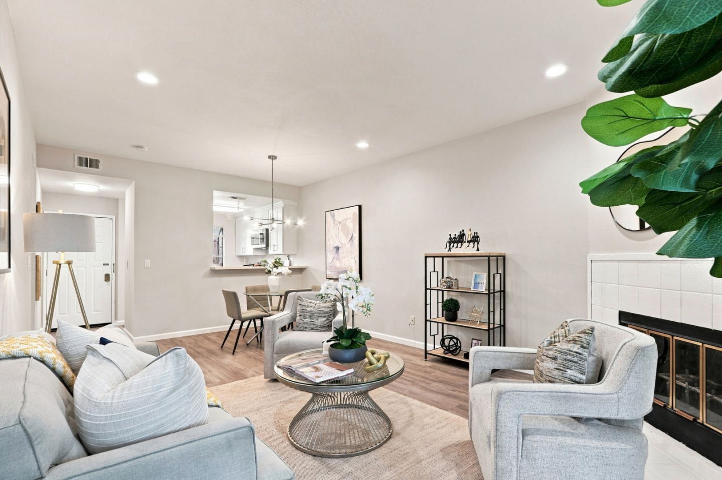 1400 Bowe AVE 405
