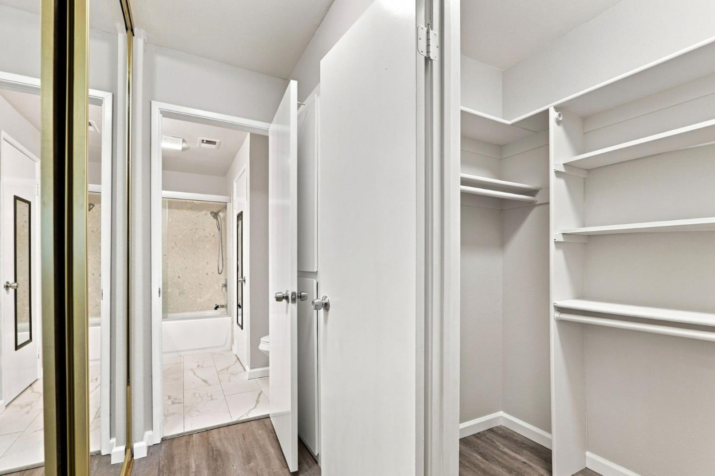 1400 Bowe AVE 405