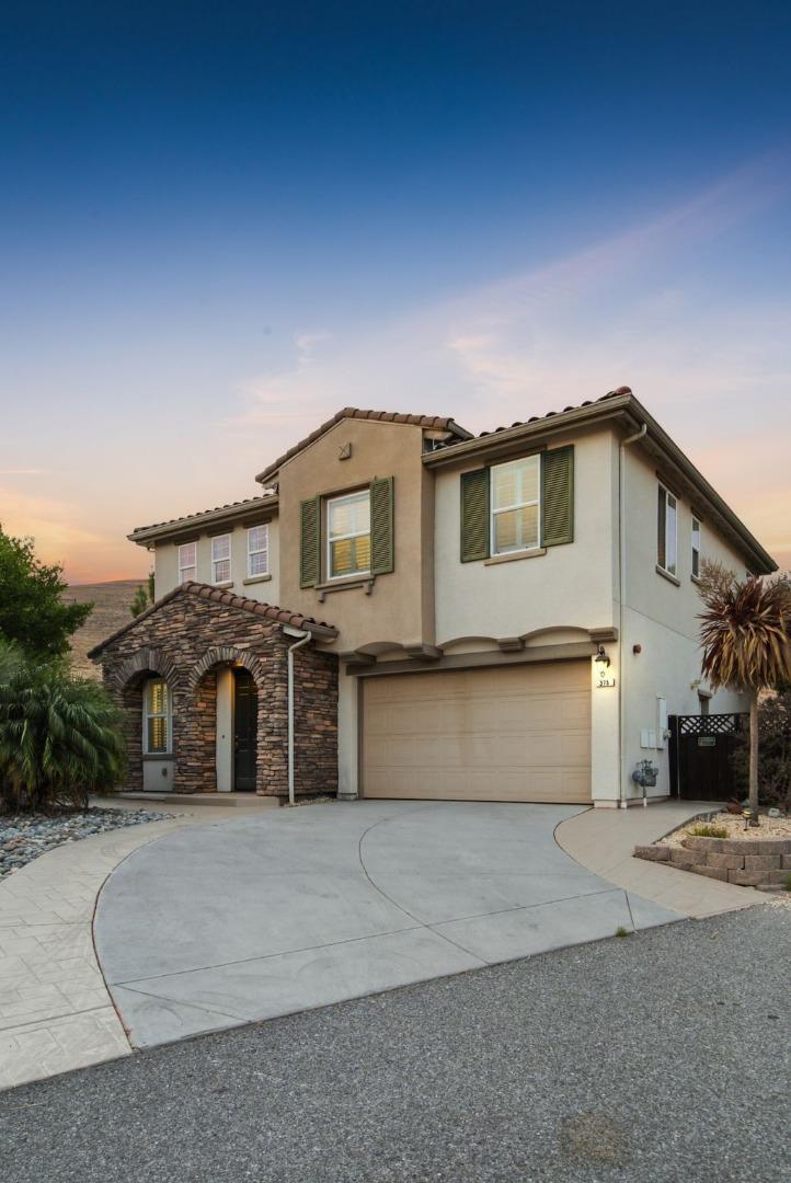 375 Longhill CT