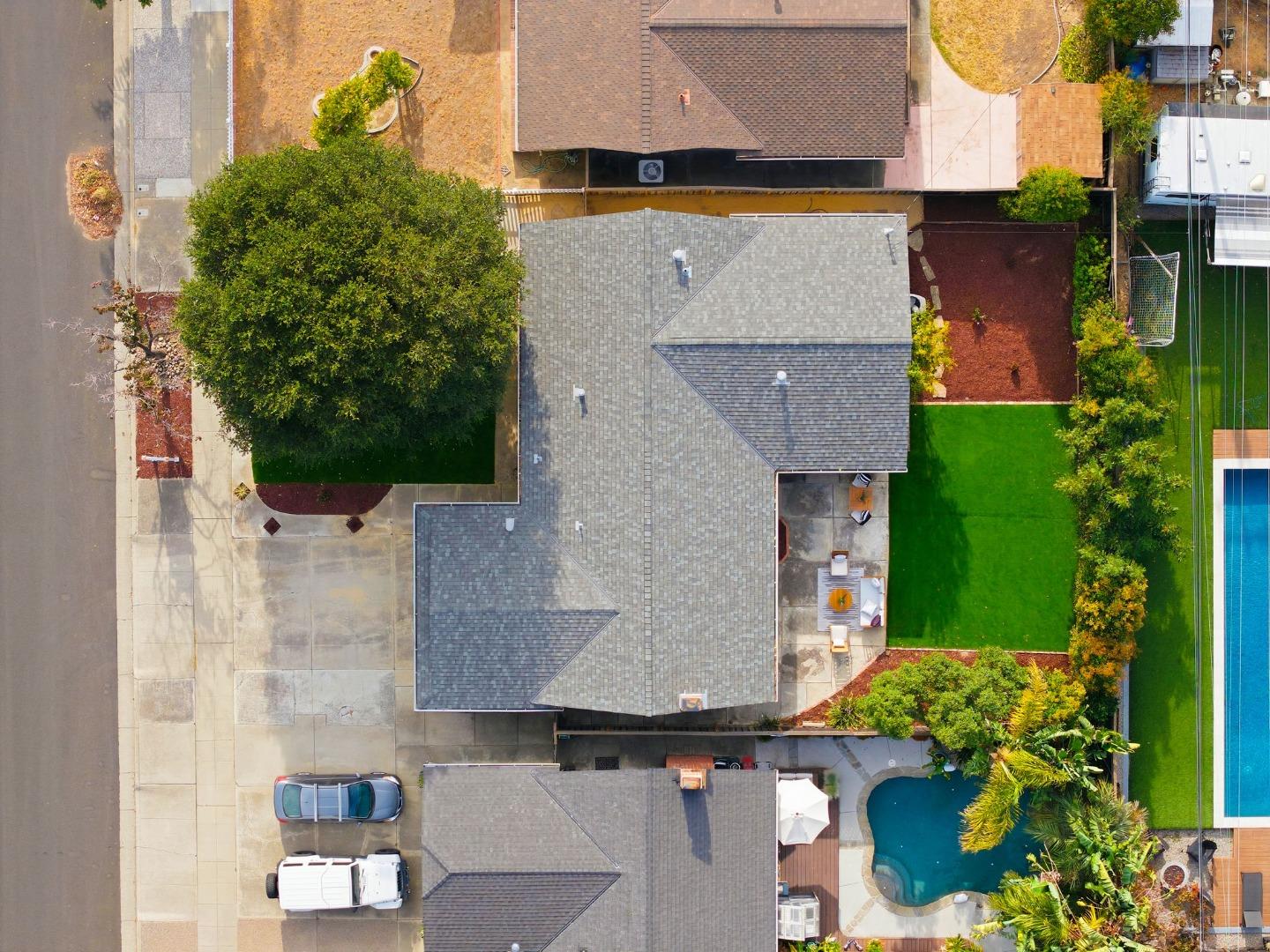 2239 Barrett AVE