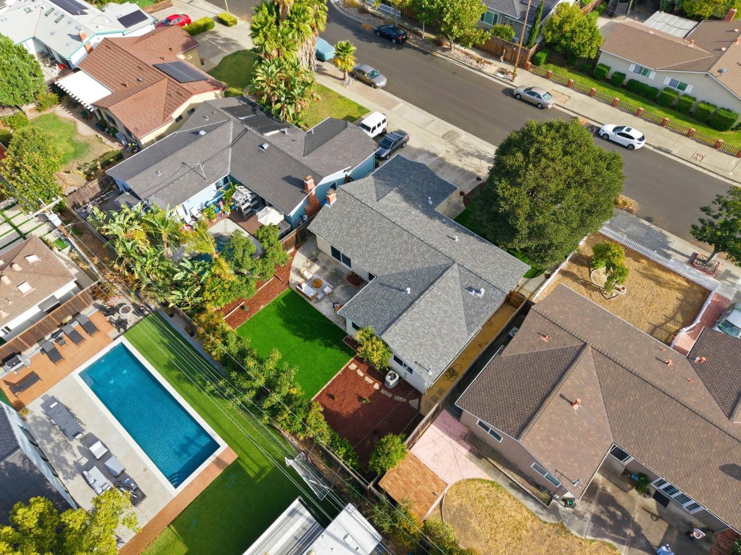 2239 Barrett AVE