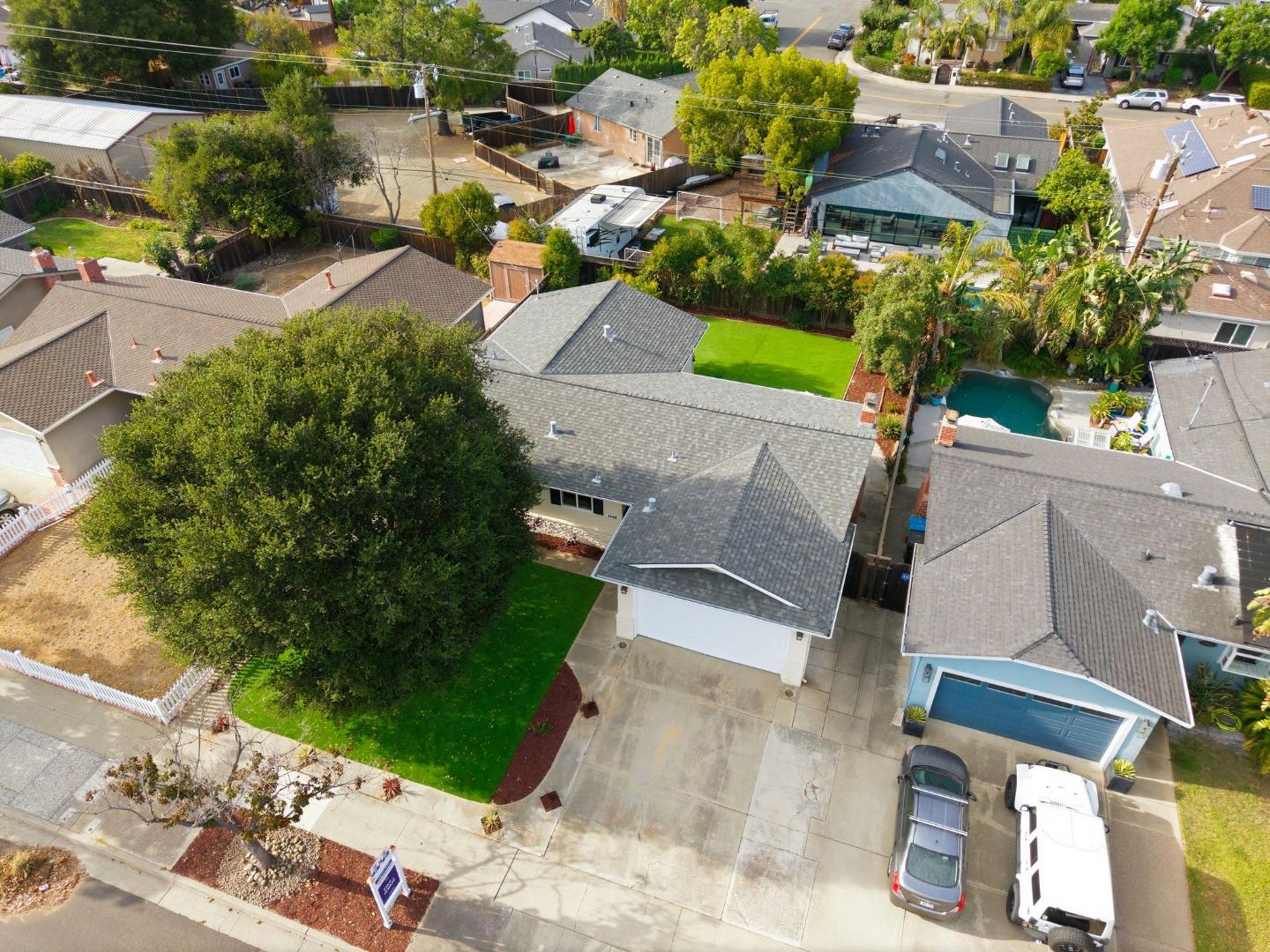 2239 Barrett AVE