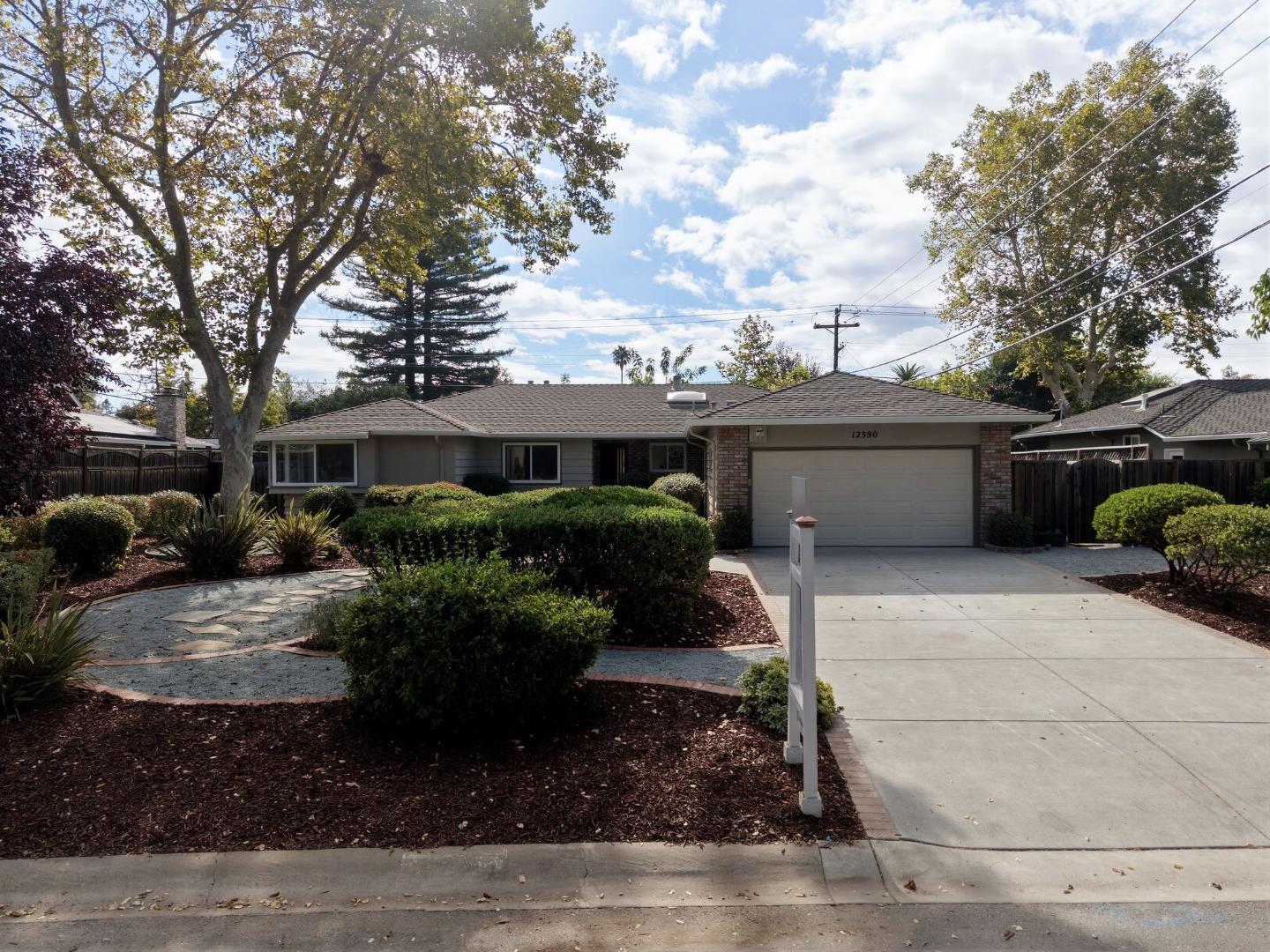 12390 Woodside DR