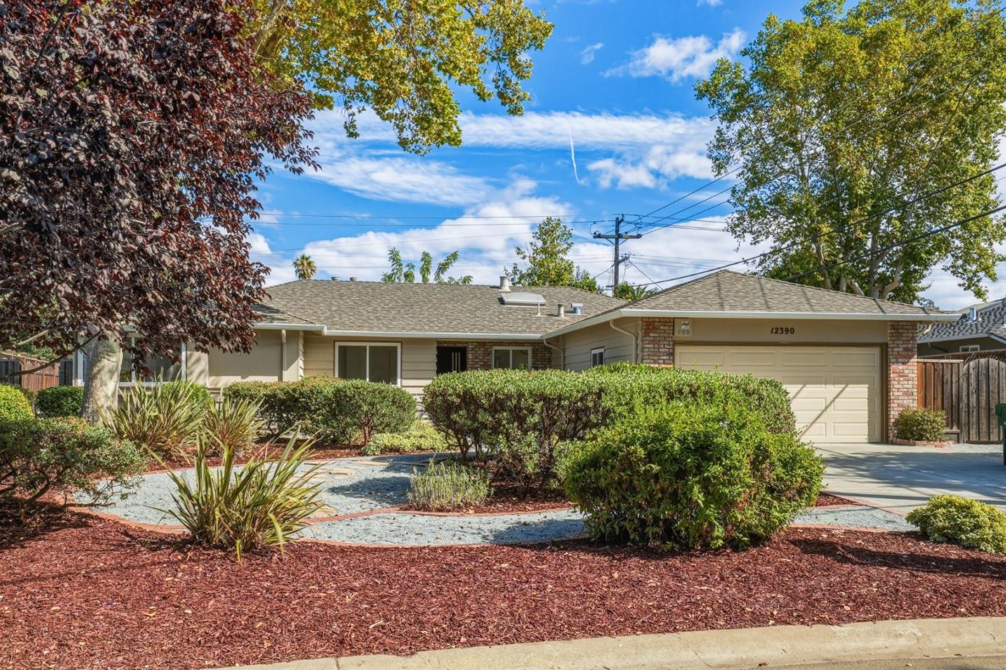 12390 Woodside DR