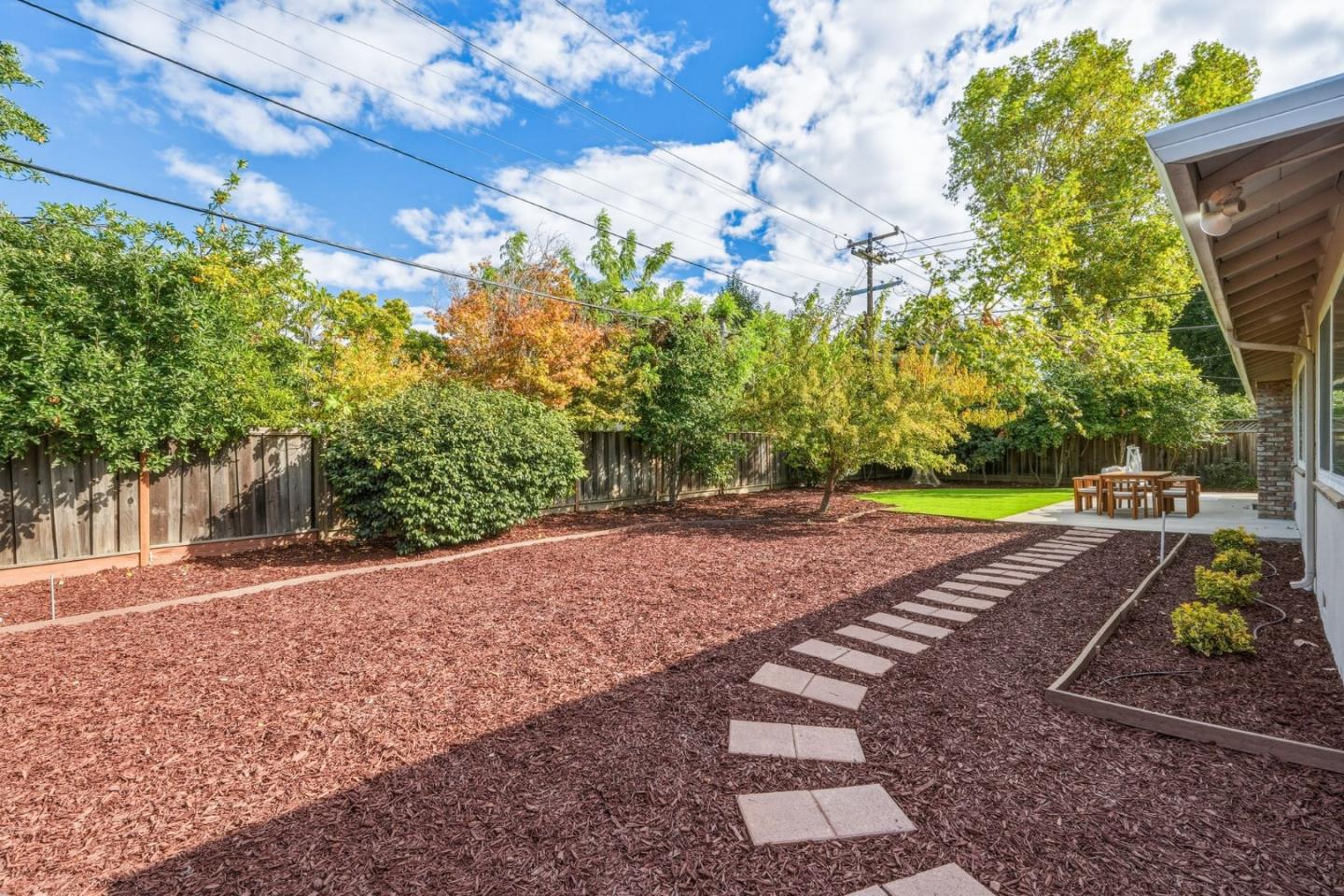 12390 Woodside DR