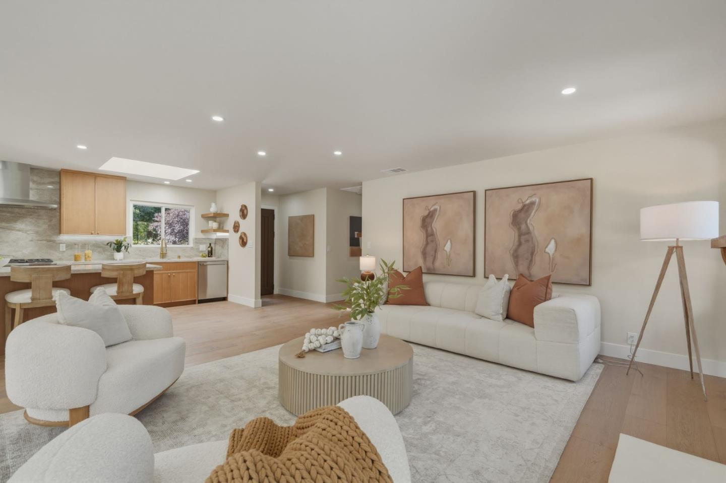 12390 Woodside DR