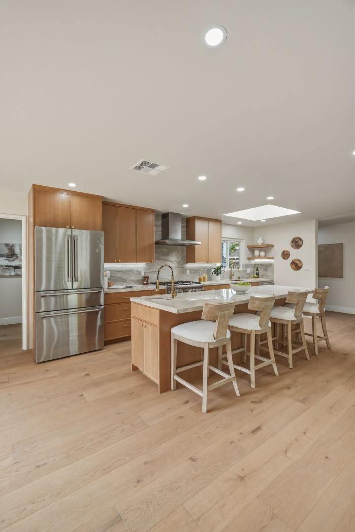 12390 Woodside DR