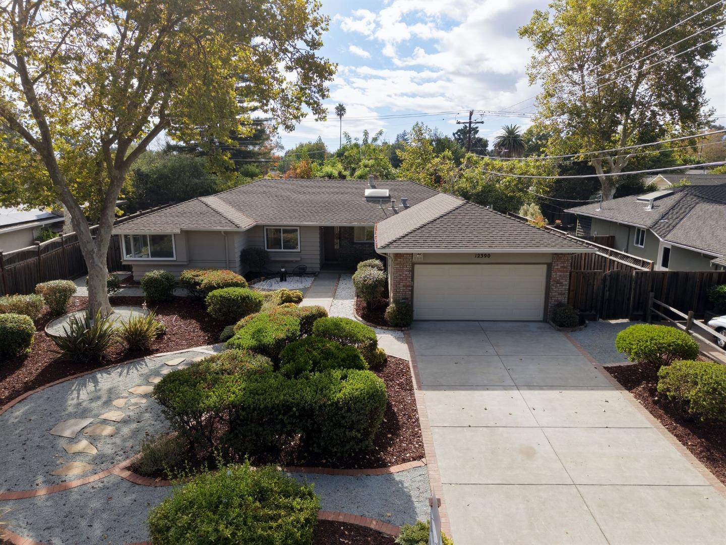 12390 Woodside DR