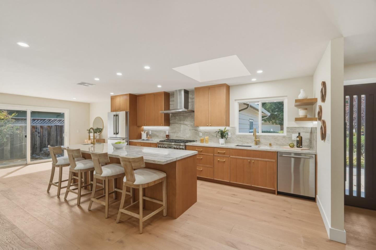 12390 Woodside DR