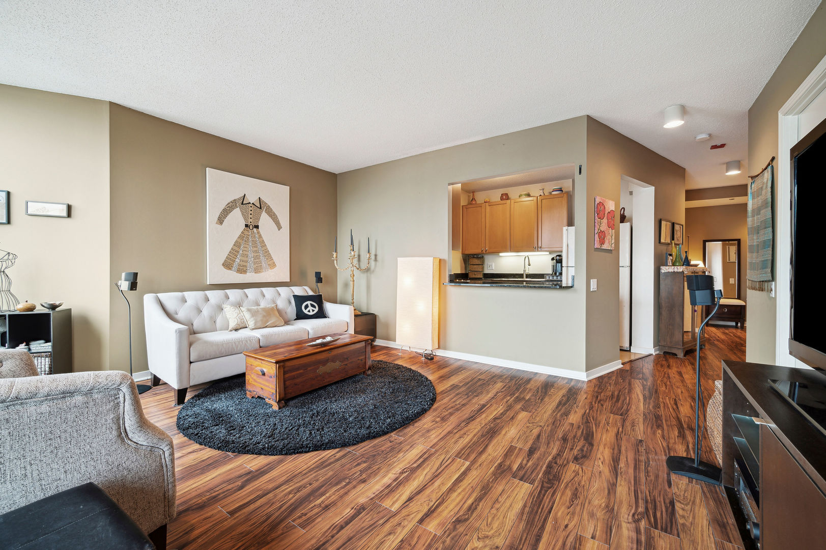 400 N LASALLE Drive Unit: 2212