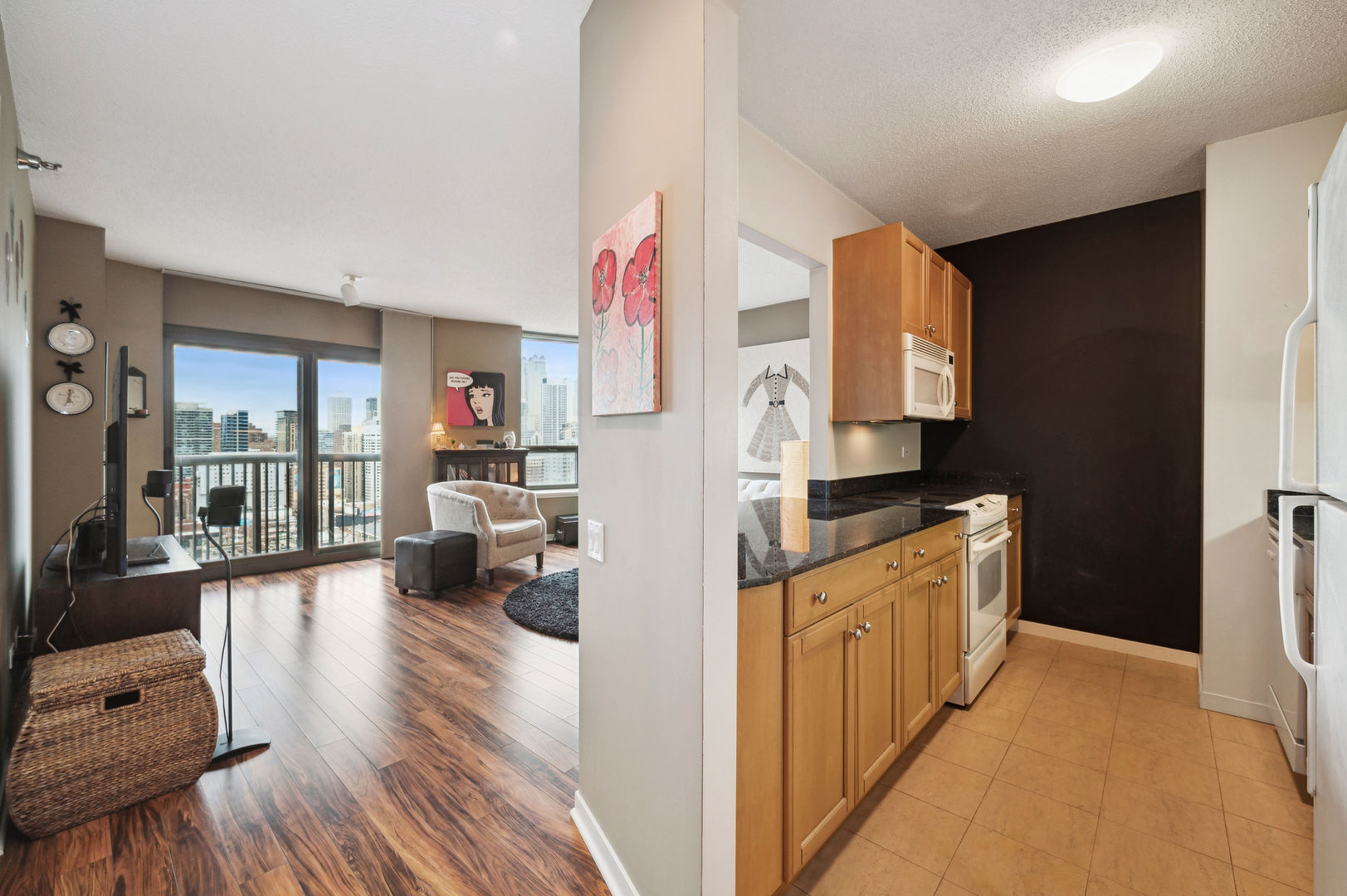 400 N LASALLE Drive Unit: 2212